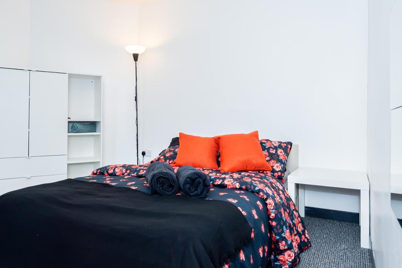 Shirley House 3, Guest House, Self Catering, Self Check In With Smart Locks, Use Of Fully Equipped Kitchen, Close To City Centre, Ideal For Longer Stays, Walking Distance To Bat, 20 Min Drive To Fawley Refinery, Excellent Transport Links Southampton Exteriör bild