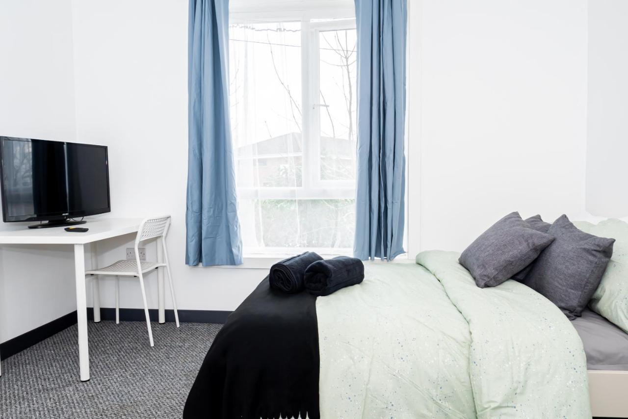 Shirley House 3, Guest House, Self Catering, Self Check In With Smart Locks, Use Of Fully Equipped Kitchen, Close To City Centre, Ideal For Longer Stays, Walking Distance To Bat, 20 Min Drive To Fawley Refinery, Excellent Transport Links Southampton Exteriör bild
