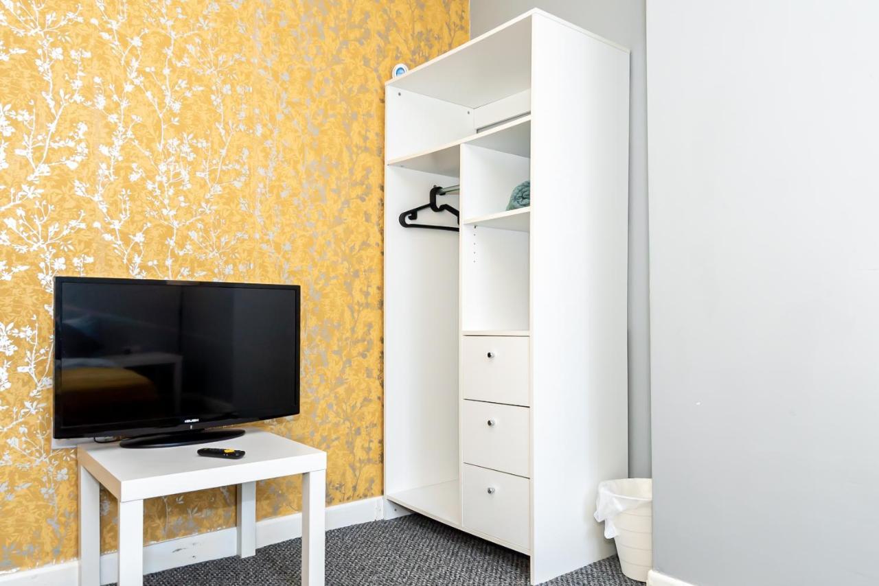 Shirley House 3, Guest House, Self Catering, Self Check In With Smart Locks, Use Of Fully Equipped Kitchen, Close To City Centre, Ideal For Longer Stays, Walking Distance To Bat, 20 Min Drive To Fawley Refinery, Excellent Transport Links Southampton Exteriör bild