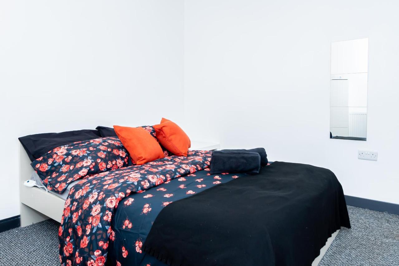 Shirley House 3, Guest House, Self Catering, Self Check In With Smart Locks, Use Of Fully Equipped Kitchen, Close To City Centre, Ideal For Longer Stays, Walking Distance To Bat, 20 Min Drive To Fawley Refinery, Excellent Transport Links Southampton Exteriör bild