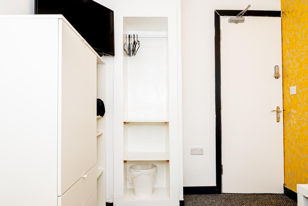 Shirley House 3, Guest House, Self Catering, Self Check In With Smart Locks, Use Of Fully Equipped Kitchen, Close To City Centre, Ideal For Longer Stays, Walking Distance To Bat, 20 Min Drive To Fawley Refinery, Excellent Transport Links Southampton Exteriör bild