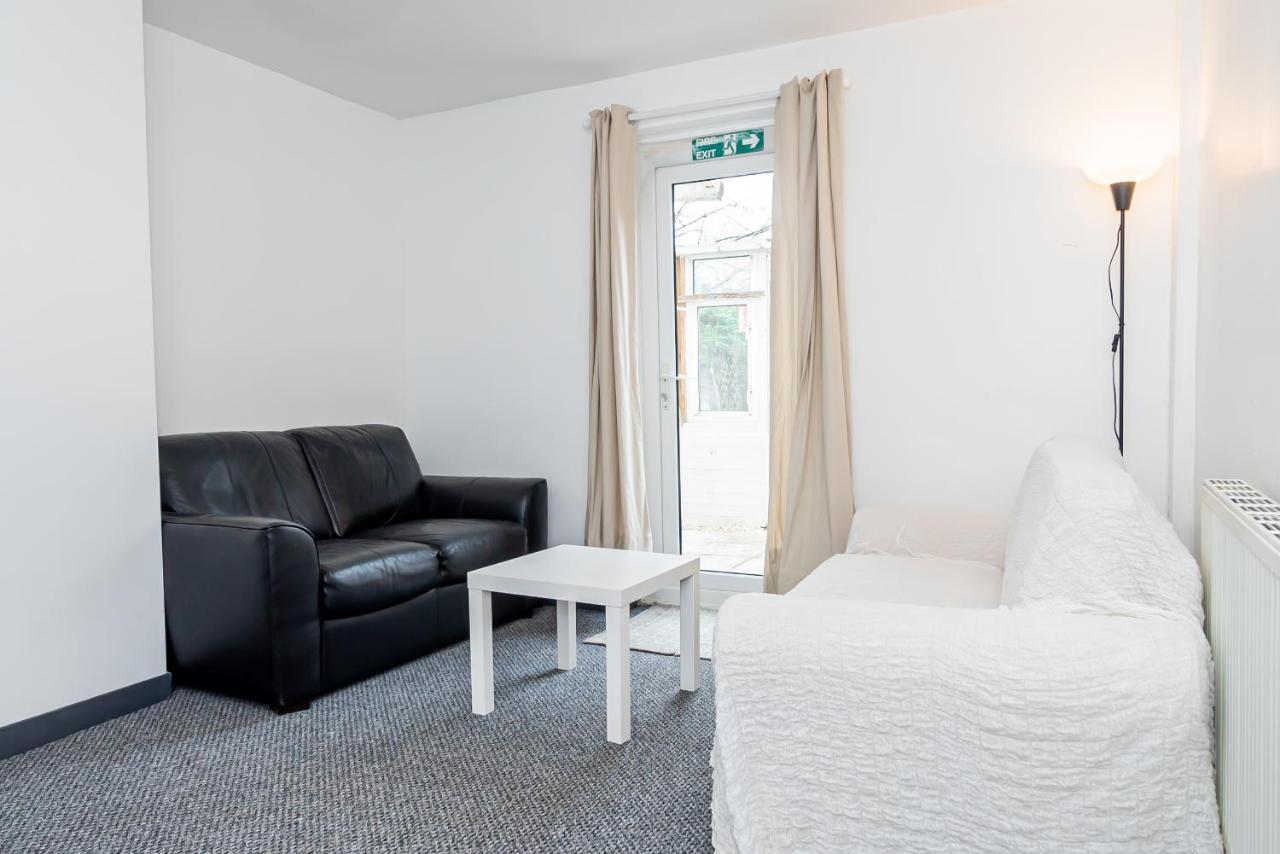 Shirley House 3, Guest House, Self Catering, Self Check In With Smart Locks, Use Of Fully Equipped Kitchen, Close To City Centre, Ideal For Longer Stays, Walking Distance To Bat, 20 Min Drive To Fawley Refinery, Excellent Transport Links Southampton Exteriör bild