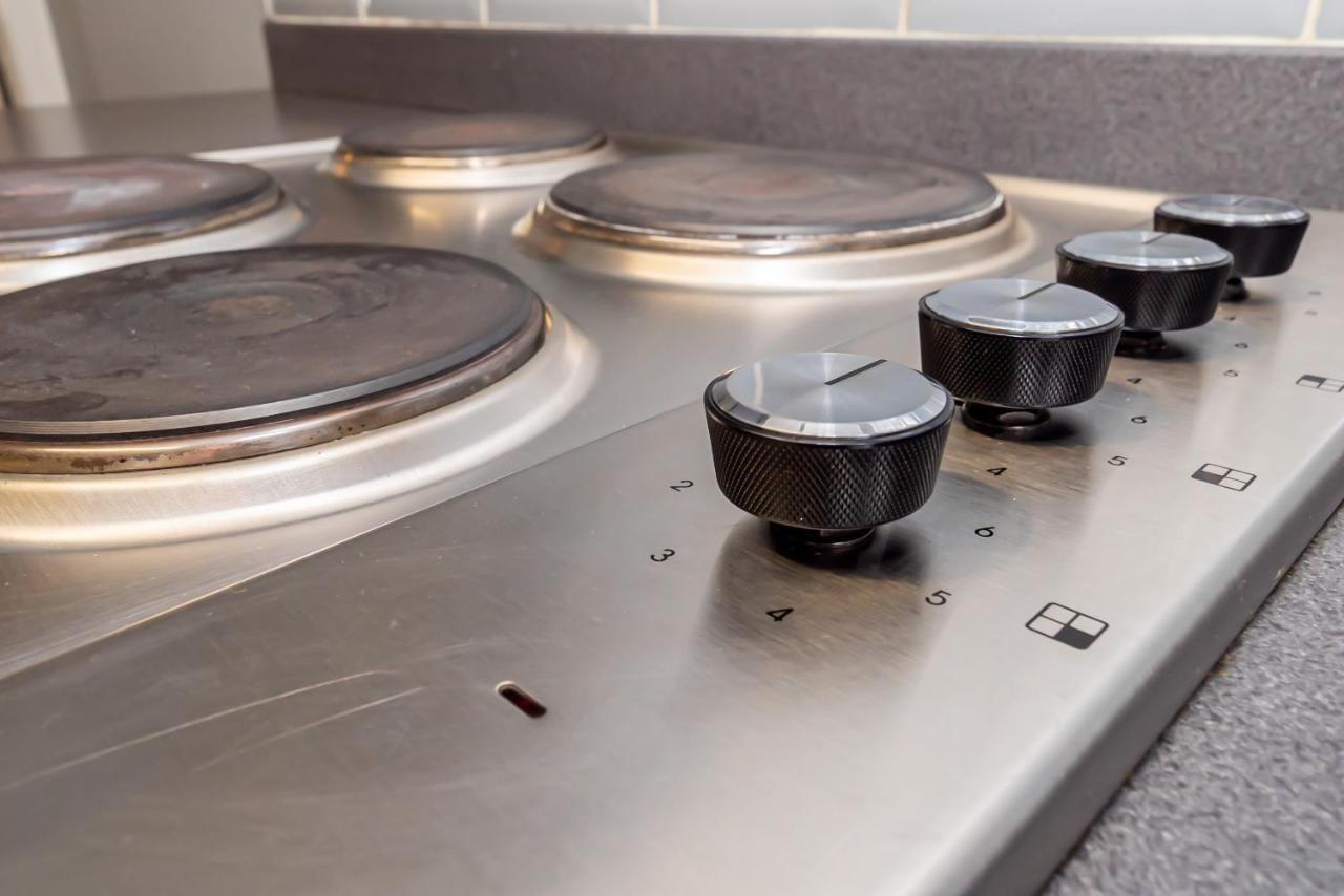 Shirley House 3, Guest House, Self Catering, Self Check In With Smart Locks, Use Of Fully Equipped Kitchen, Close To City Centre, Ideal For Longer Stays, Walking Distance To Bat, 20 Min Drive To Fawley Refinery, Excellent Transport Links Southampton Exteriör bild