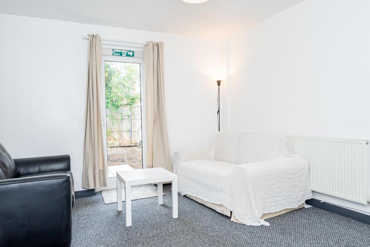 Shirley House 3, Guest House, Self Catering, Self Check In With Smart Locks, Use Of Fully Equipped Kitchen, Close To City Centre, Ideal For Longer Stays, Walking Distance To Bat, 20 Min Drive To Fawley Refinery, Excellent Transport Links Southampton Exteriör bild