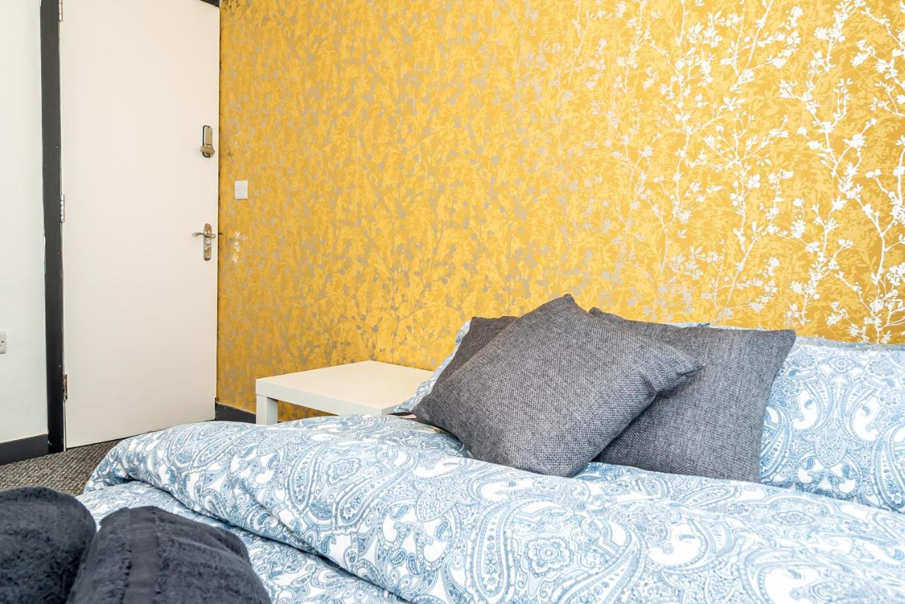 Shirley House 3, Guest House, Self Catering, Self Check In With Smart Locks, Use Of Fully Equipped Kitchen, Close To City Centre, Ideal For Longer Stays, Walking Distance To Bat, 20 Min Drive To Fawley Refinery, Excellent Transport Links Southampton Exteriör bild